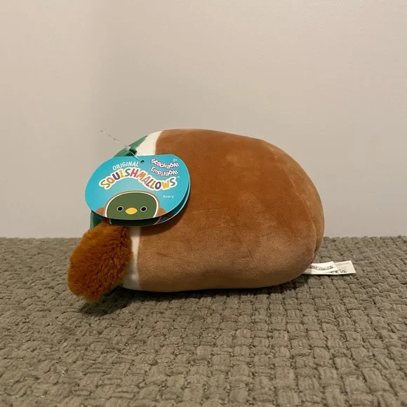 Avery Squishmallow Stackable - Picture 3 of 3